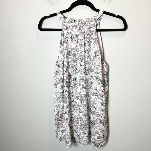 Violet and Claire Floral Tank - Picture 4 of 5